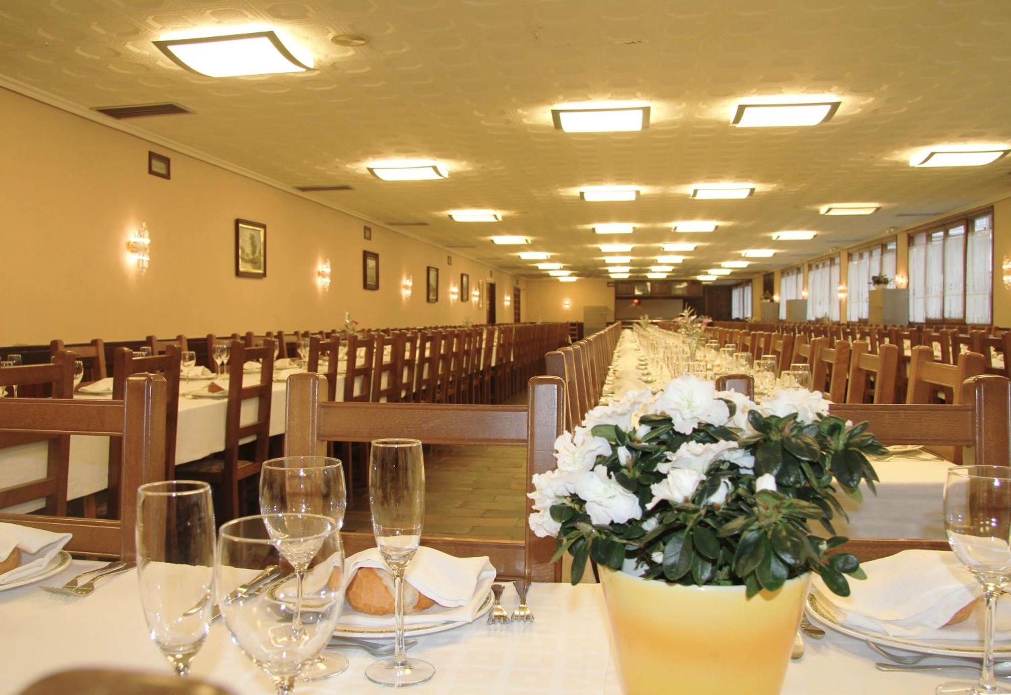 Hotel Urgain Oronoz-Mugaire Екстериор снимка